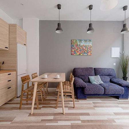 Lovely 2-Bed Flat In Tetuan By Sharingco. Мадрид Екстериор снимка