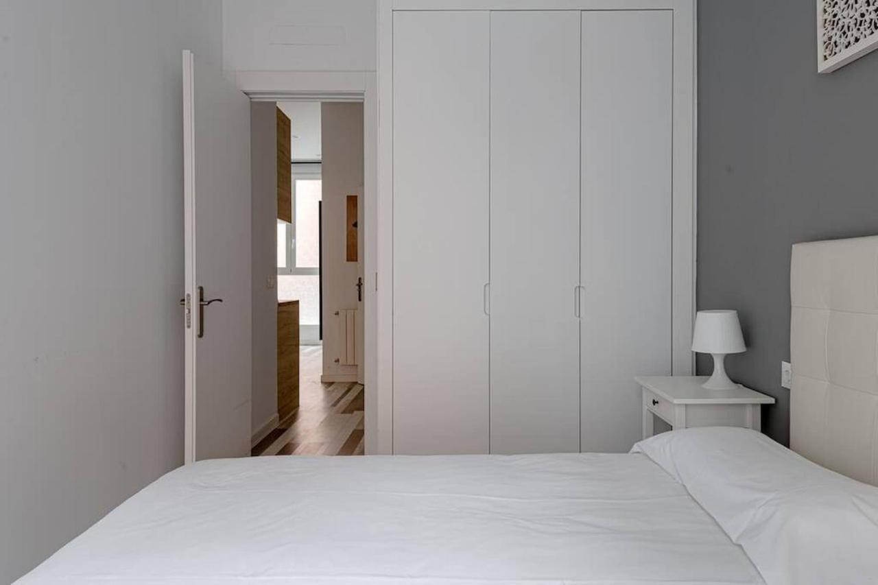 Lovely 2-Bed Flat In Tetuan By Sharingco. Мадрид Екстериор снимка